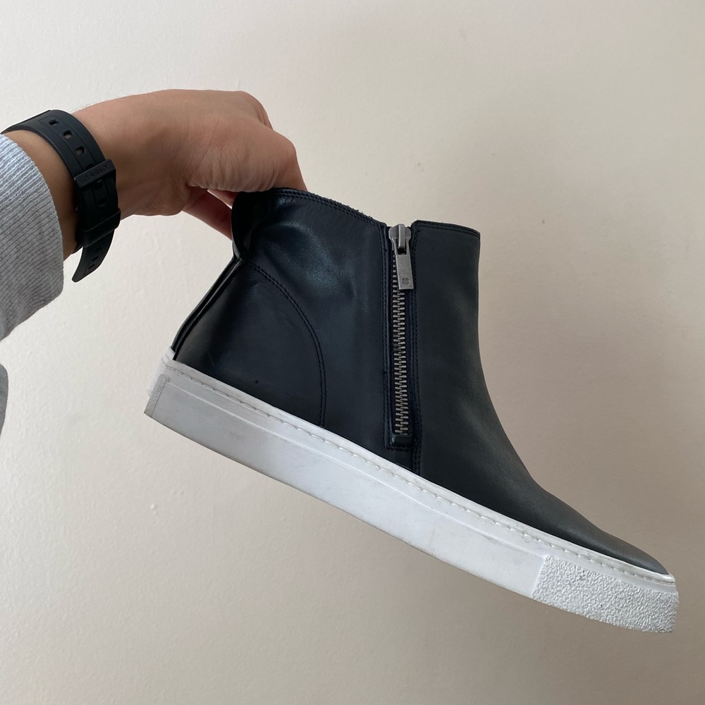 Lucky Brand shoes, Lucky Brand Bayleah zip up shoes, leather booties